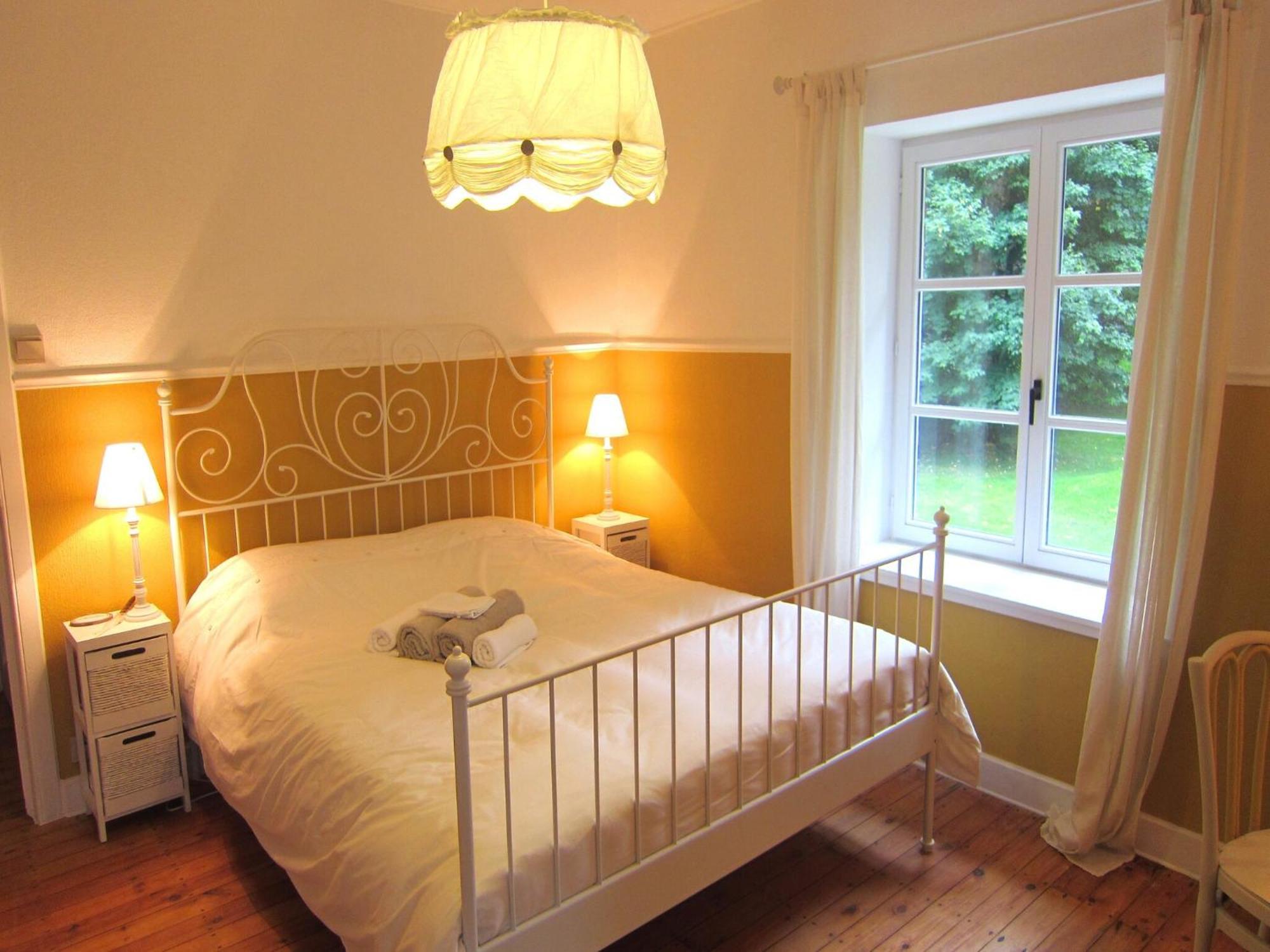 Delightful Castle In Bastogne With Bubble Bath Villa Luaran gambar
