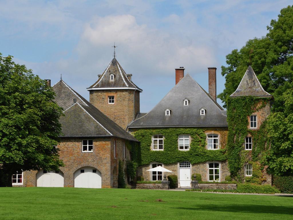 Delightful Castle In Bastogne With Bubble Bath Villa Luaran gambar