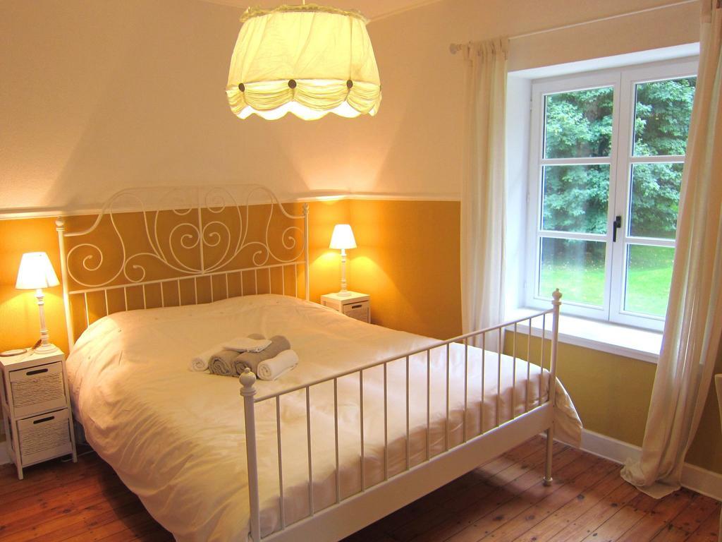 Delightful Castle In Bastogne With Bubble Bath Villa Luaran gambar
